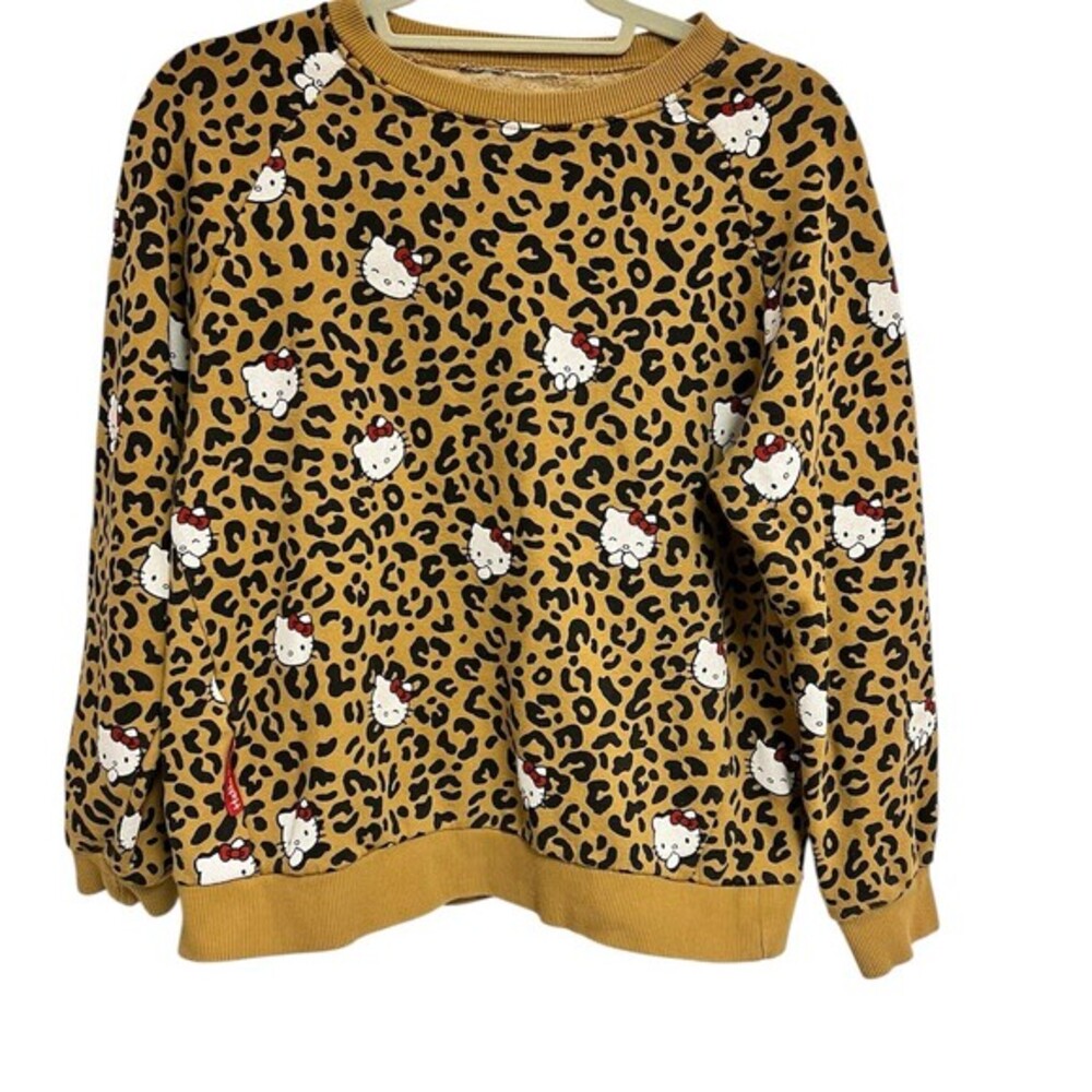 Hello Kitty Sanrio Sweatshirt Womens Size M Leopard Print Crew Neck